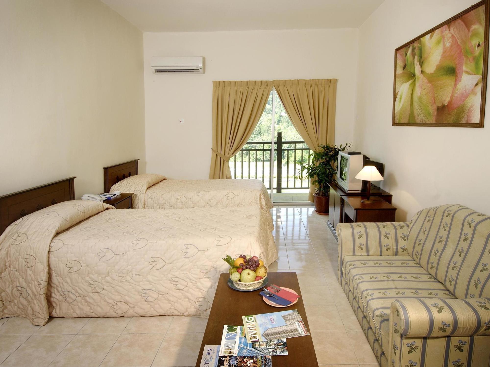 Suria Service Apartment-Hotel Bukit Merah Exterior photo