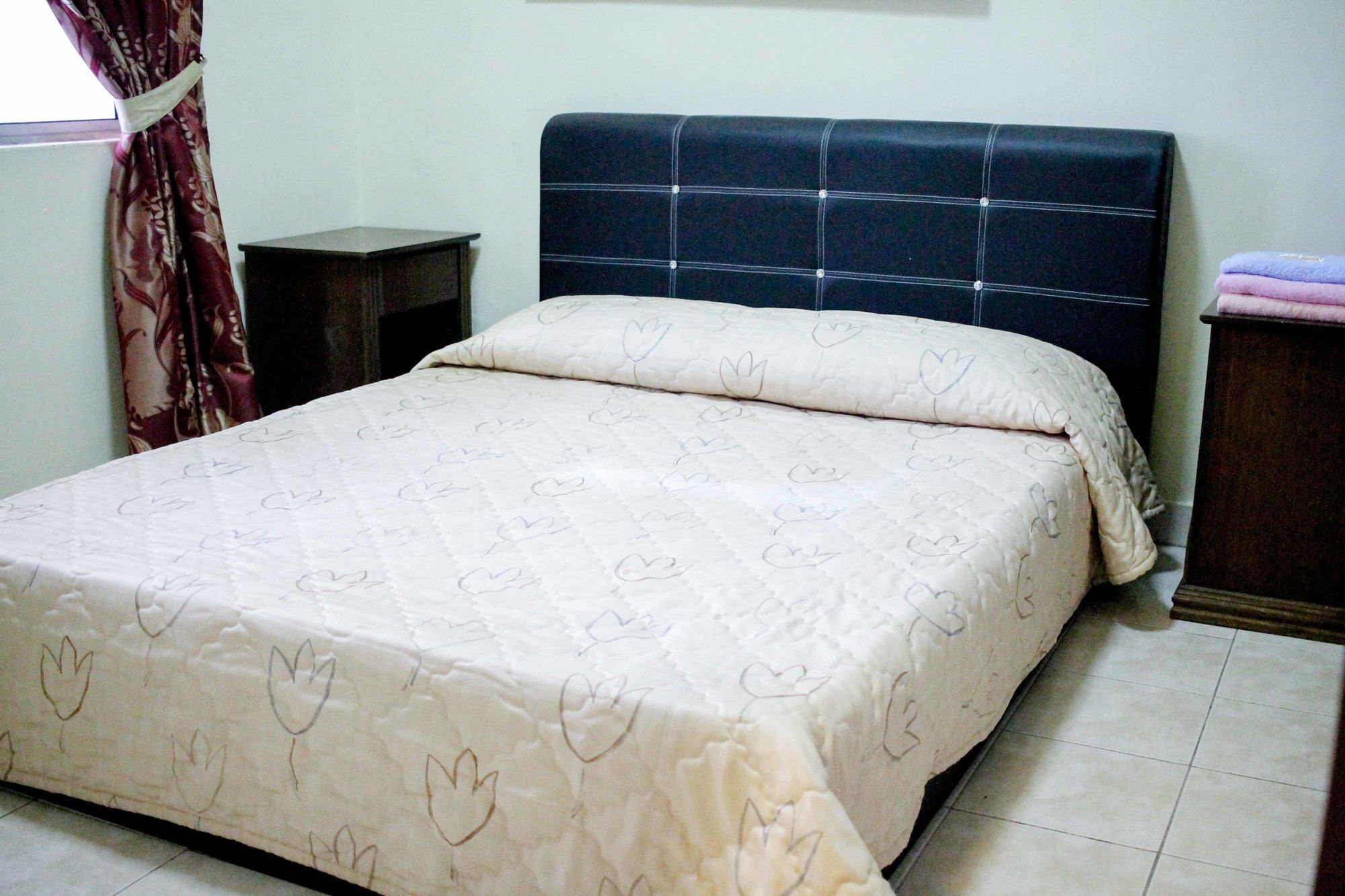 Suria Service Apartment-Hotel Bukit Merah Exterior photo