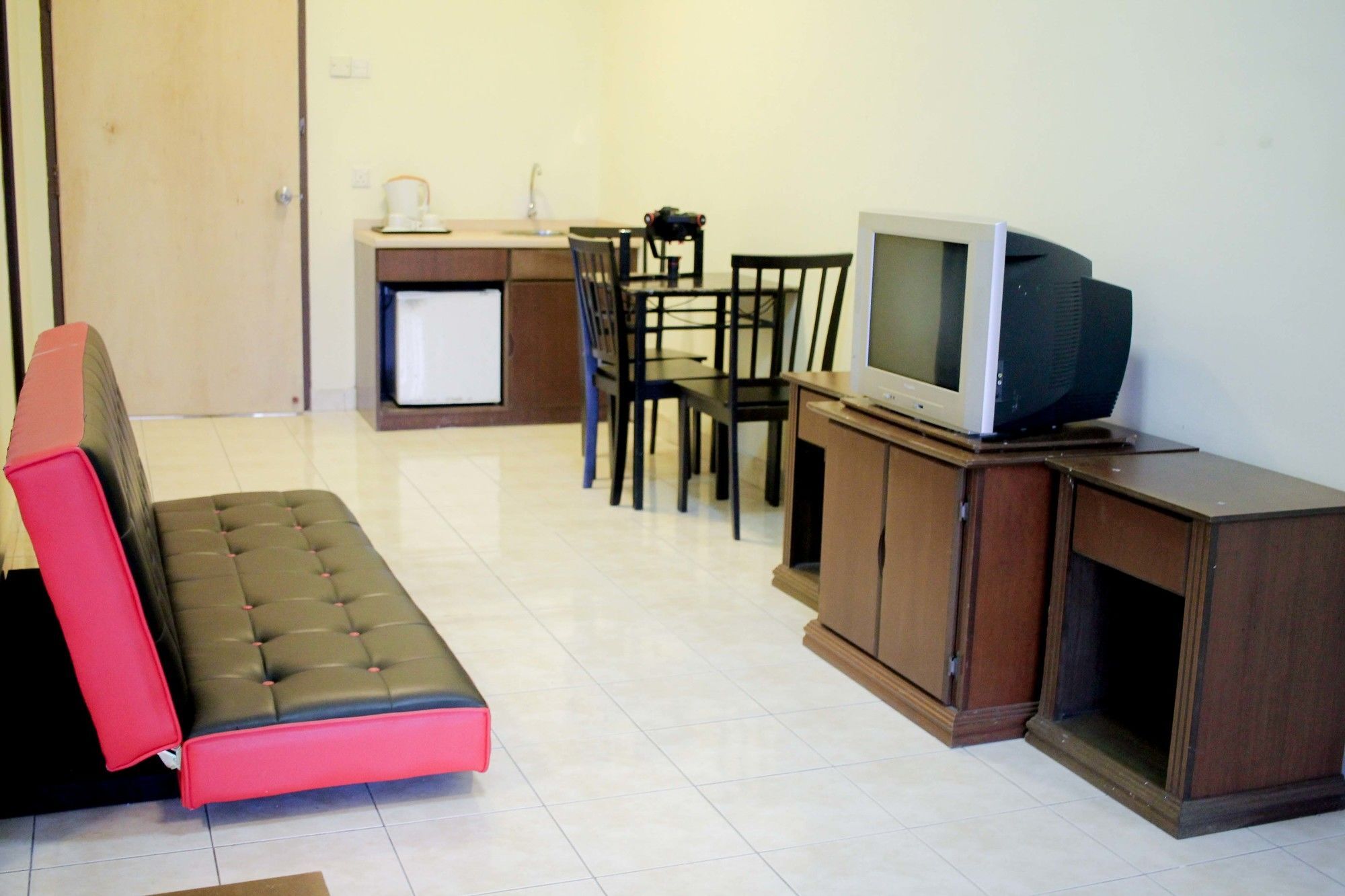 Suria Service Apartment-Hotel Bukit Merah Exterior photo